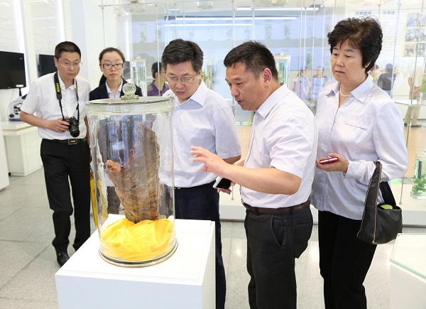 推動企業發展和黨建進步互促共贏